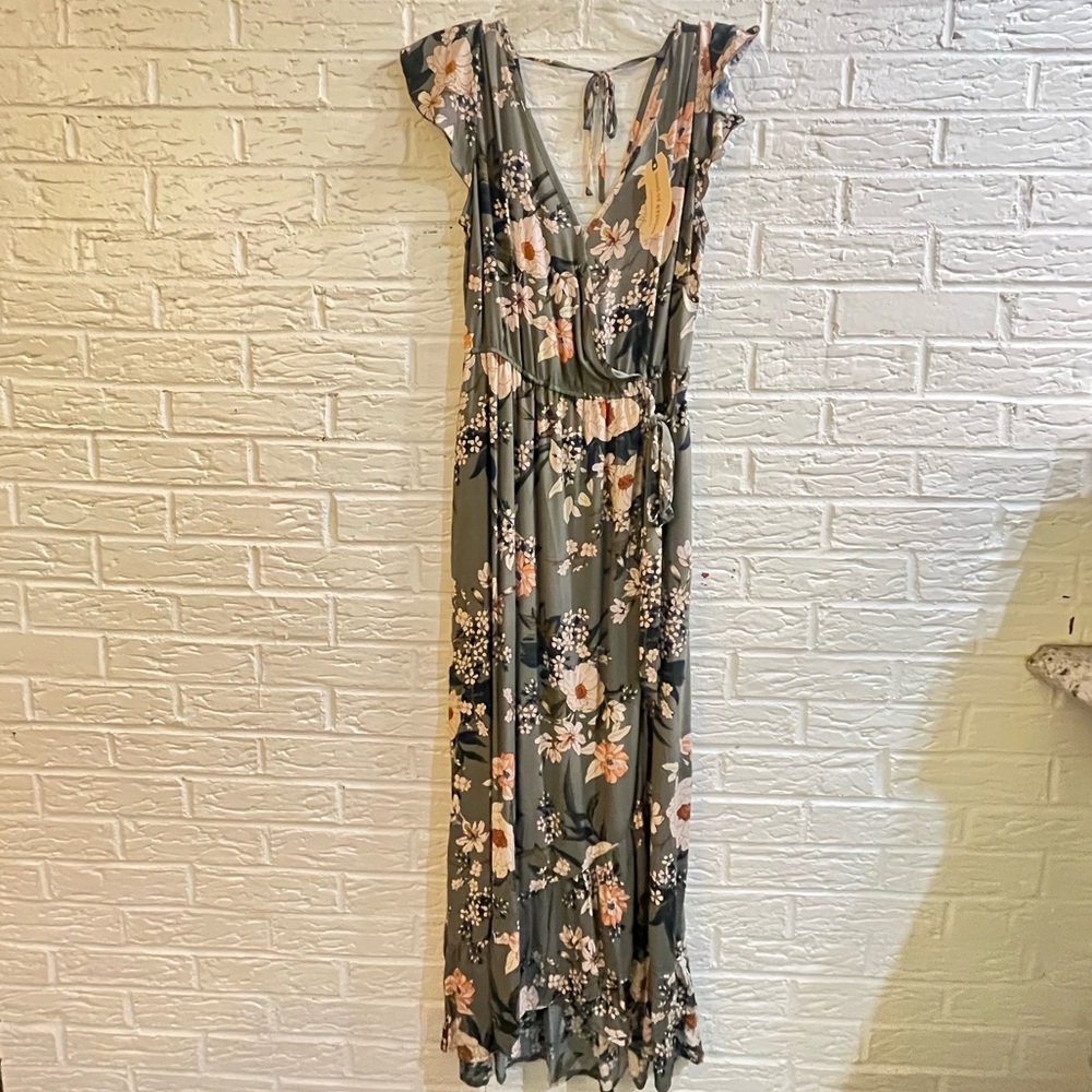 Band of gypsies floral faux wrap dress. New with tag.